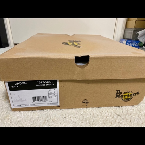 *BRAND NEW* Dr. Martens Jadon Smooth - Black - Picture 4 of 4